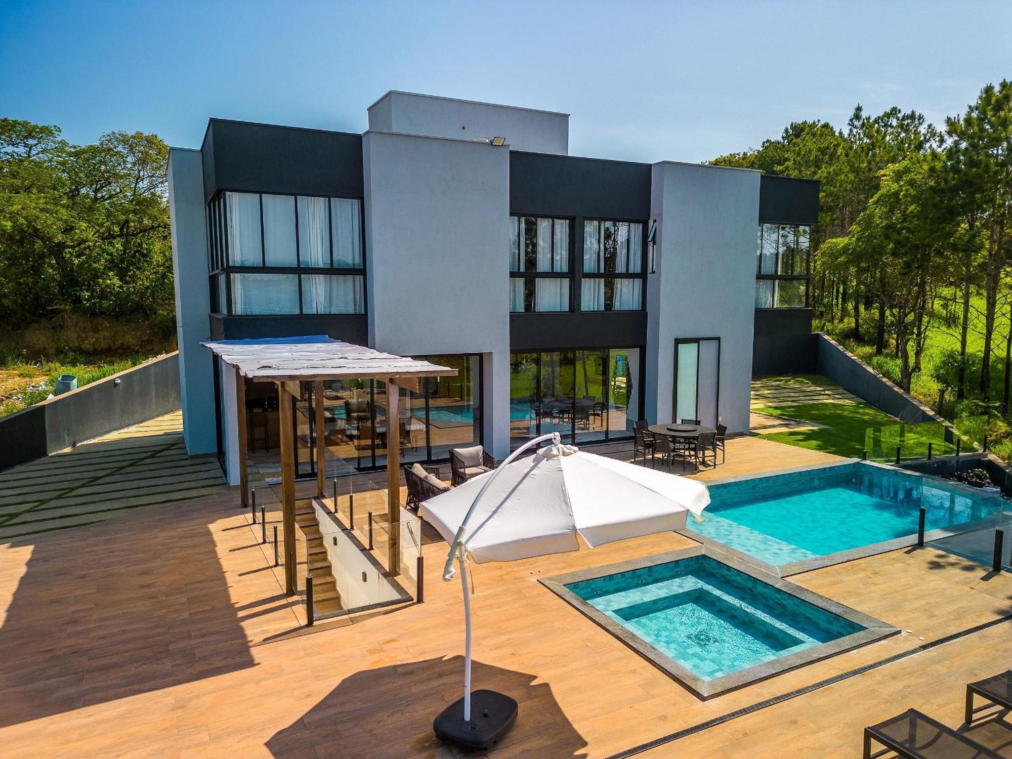 Pousada Com Piscina, Jacuzzi E Com Vista Em Capitolio - Casa Decore Exterior photo